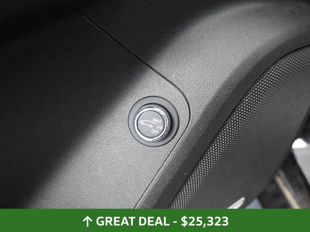 Used 2023 GMC Acadia SLT image 33