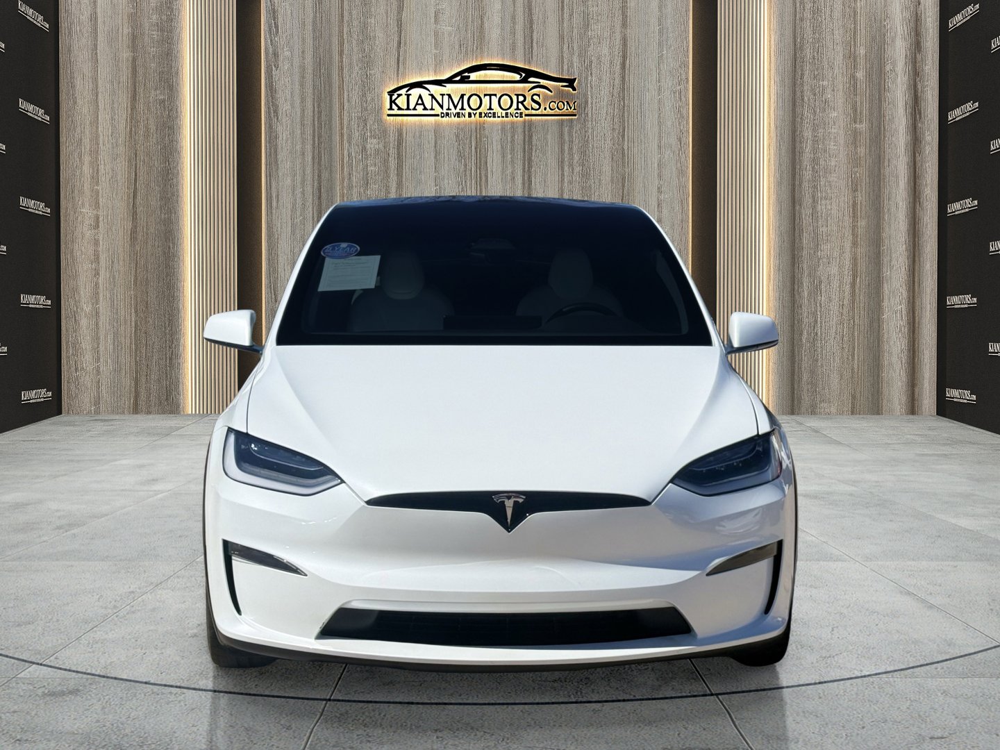Used 2023 Tesla Model X Plaid image 9