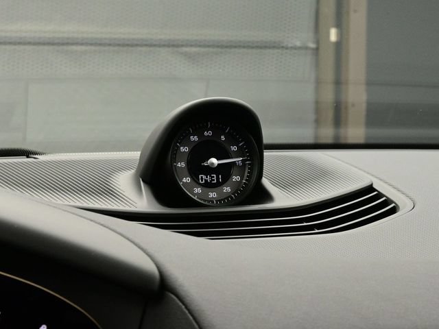 Certified 2025 Porsche Taycan AWD/4WD image 12