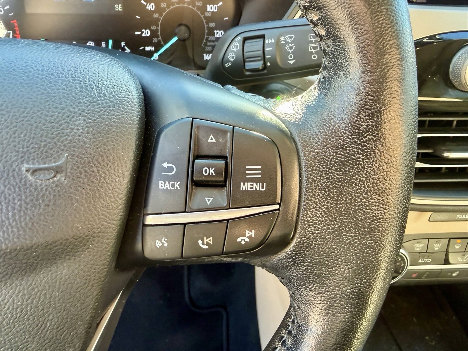 Used 2020 Ford Escape SEL image 20