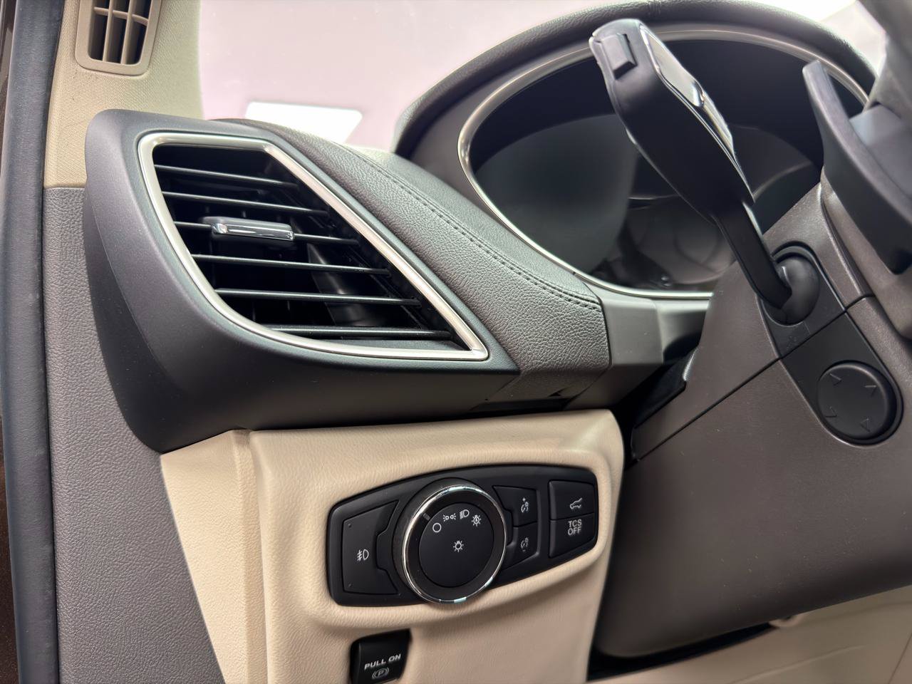 Used 2019 Lincoln Nautilus Reserve AWD/4WD image 16