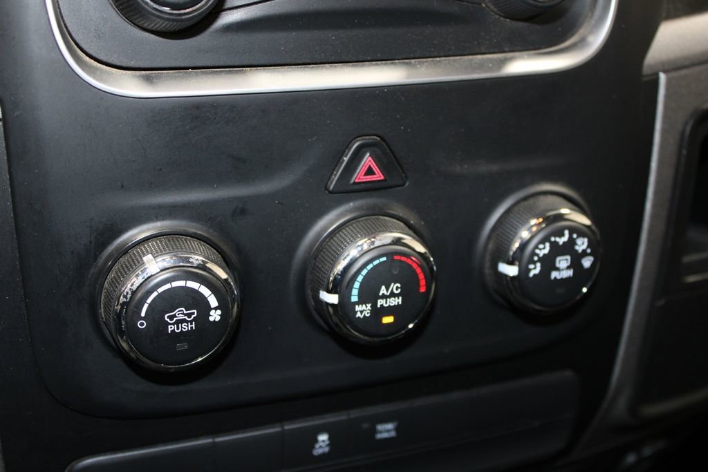 Used 2015 RAM 1500 Express RWD image 45