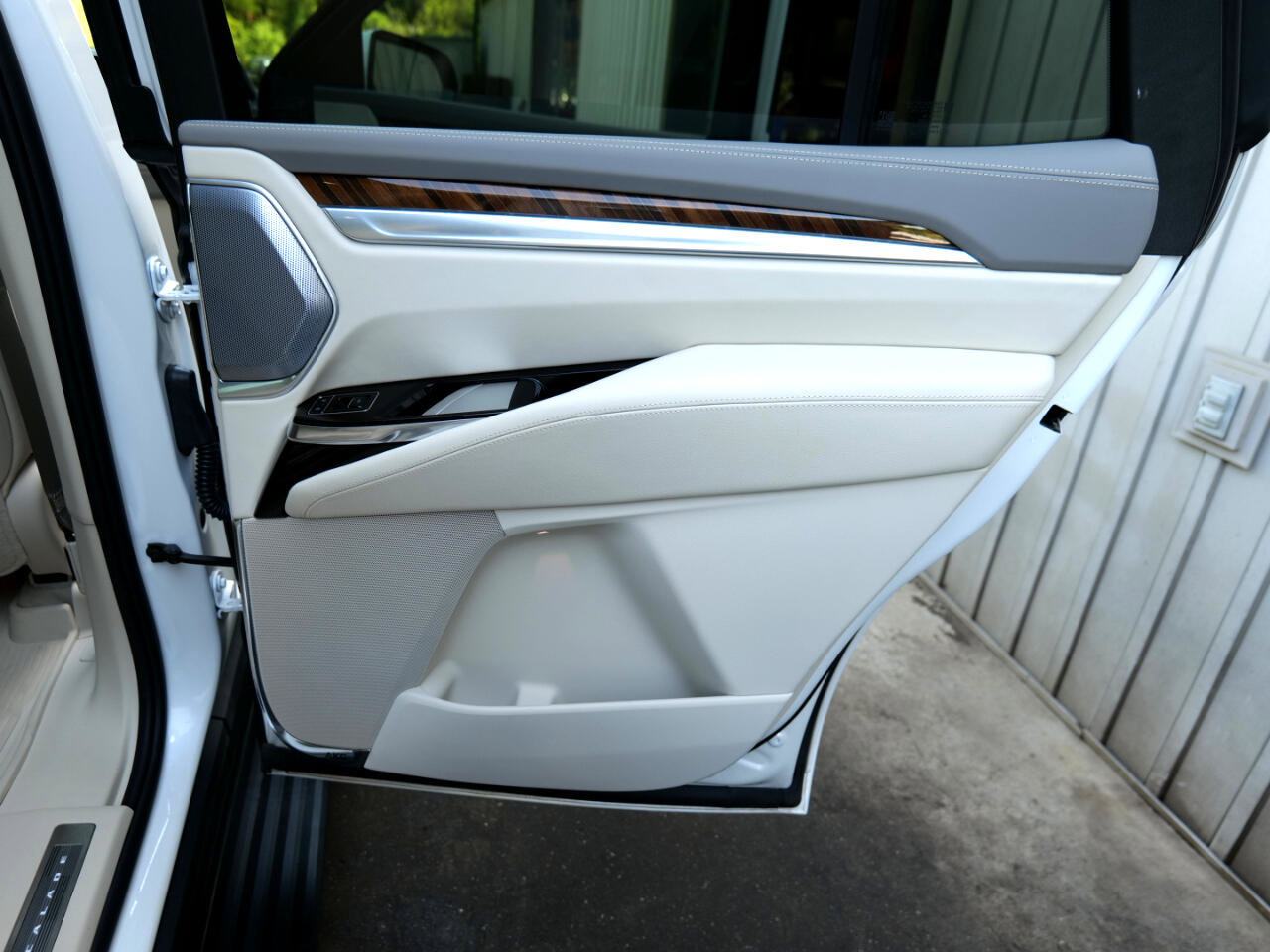 Used 2025 Cadillac Escalade Sport Platinum w/ LPO, Floor Liner Package image 40