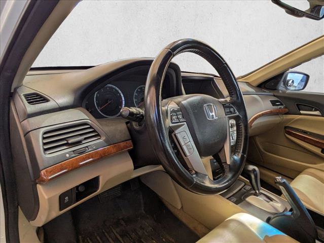 Used 2011 Honda Accord EX-L image 7