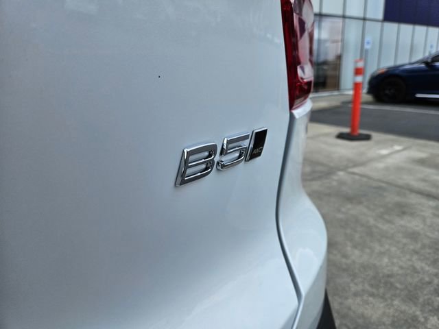 Certified 2025 Volvo XC40 B5 Plus AWD/4WD image 10
