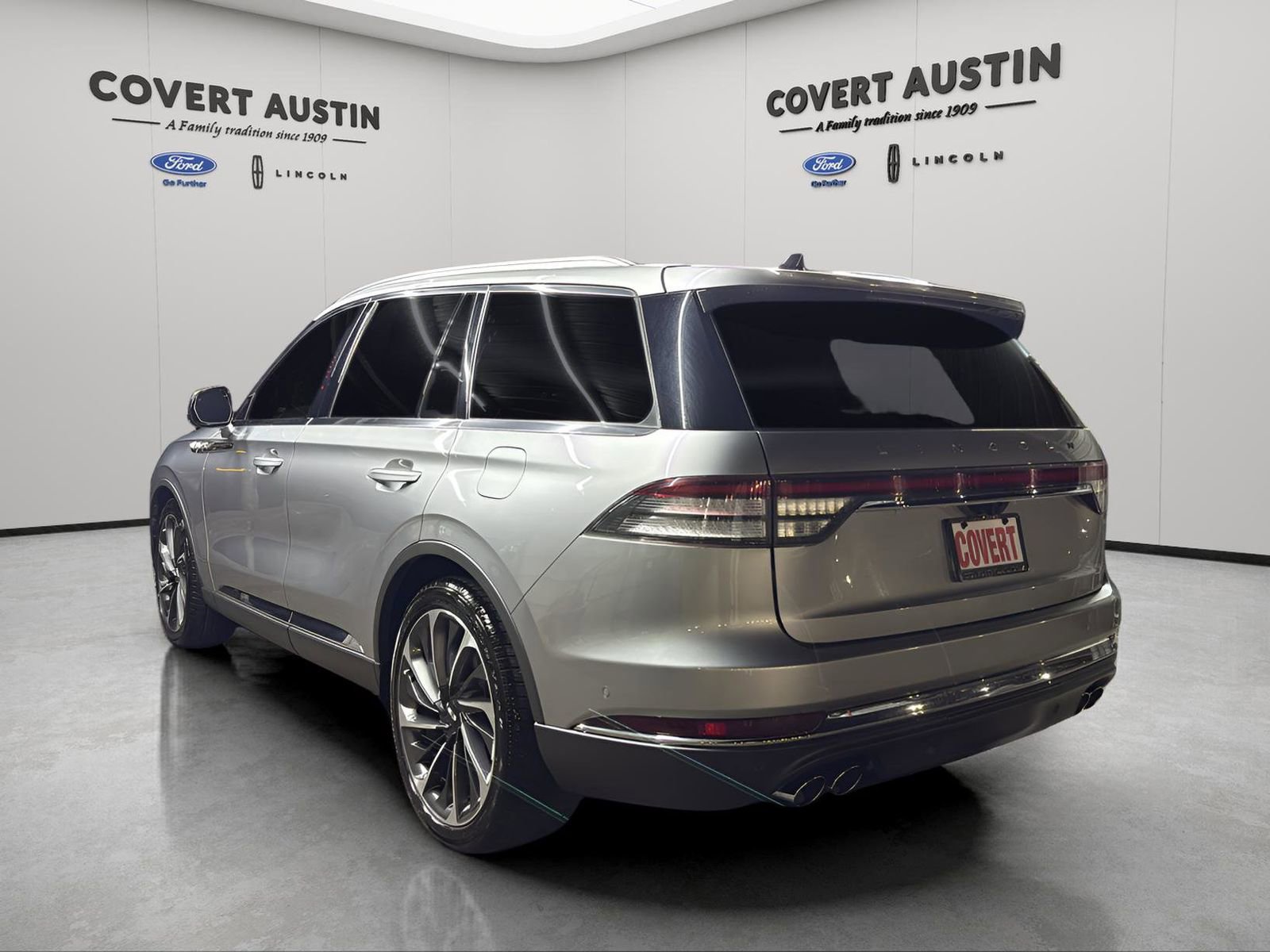 Used 2021 Lincoln Aviator Reserve w/ Equipment Group 202A image 3