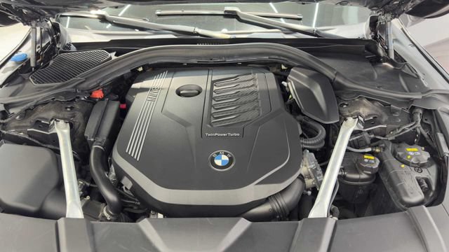 Used 2020 BMW 740i w/ Premium Package RWD image 38
