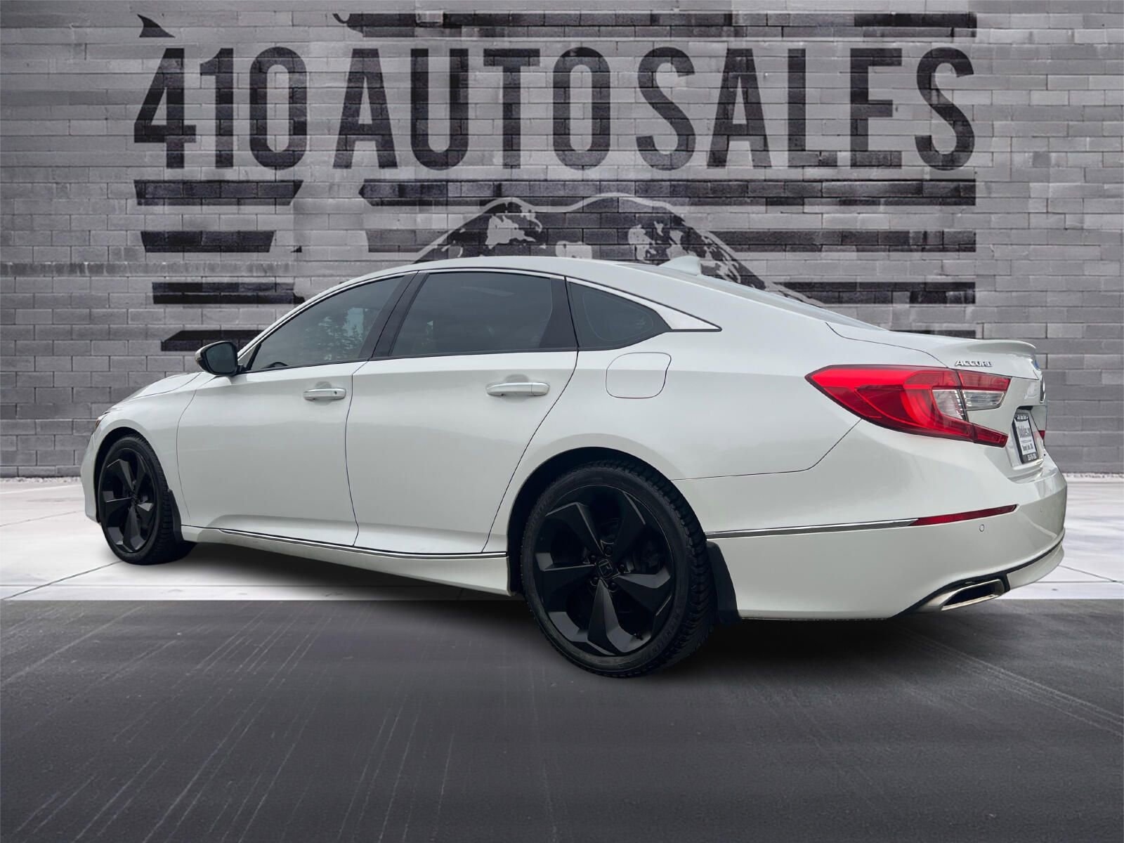 Used 2020 Honda Accord Touring image 8