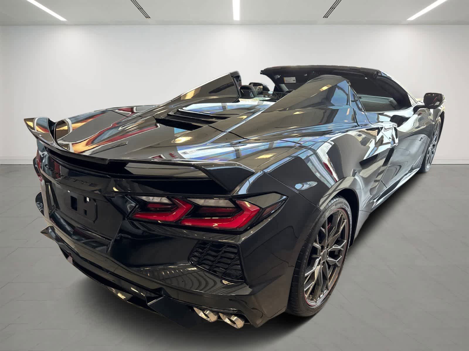 Used 2023 Chevrolet Corvette Stingray Premium Conv w/ Z51 Performance Package image 5