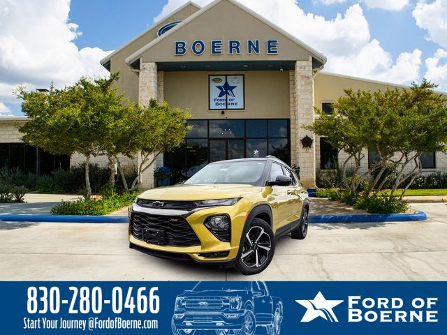 Used 2023 Chevrolet TrailBlazer RS w/ Sun and Liftgate Package image 1