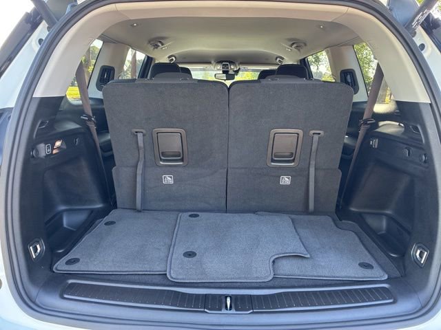 Used 2023 Jeep Grand Cherokee L Laredo w/ Luxury Tech Group I RWD image 17