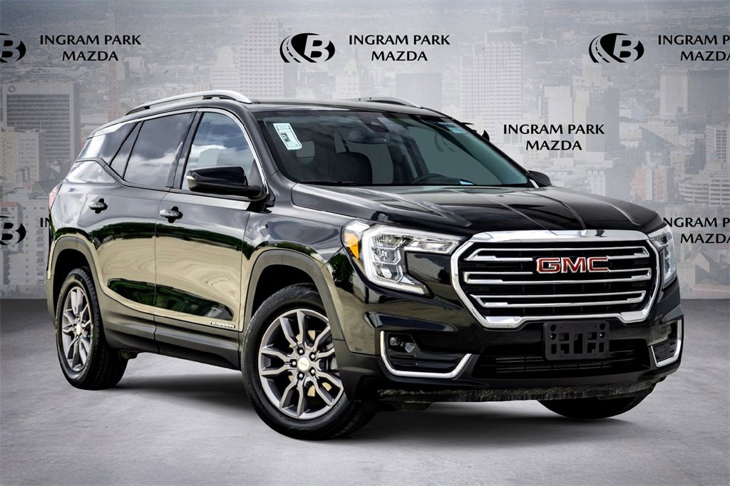 Used 2024 GMC Terrain SLT