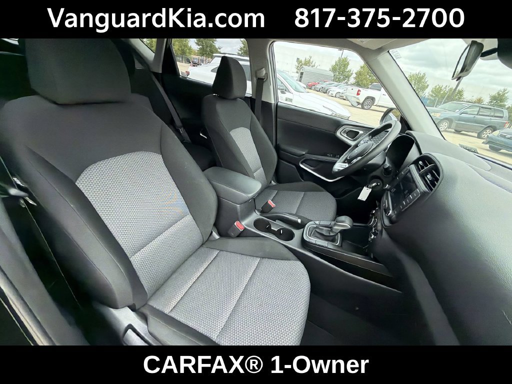 Certified 2025 Kia Soul LX w/ LX Technology Package FWD image 26