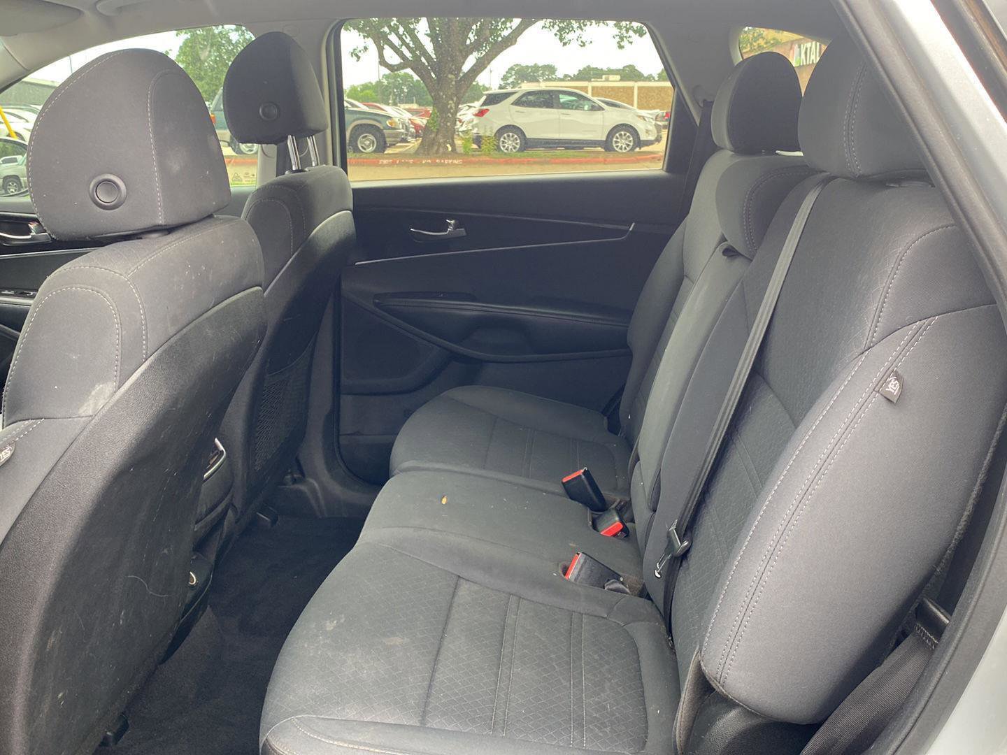 Used 2018 Kia Sorento L FWD image 27