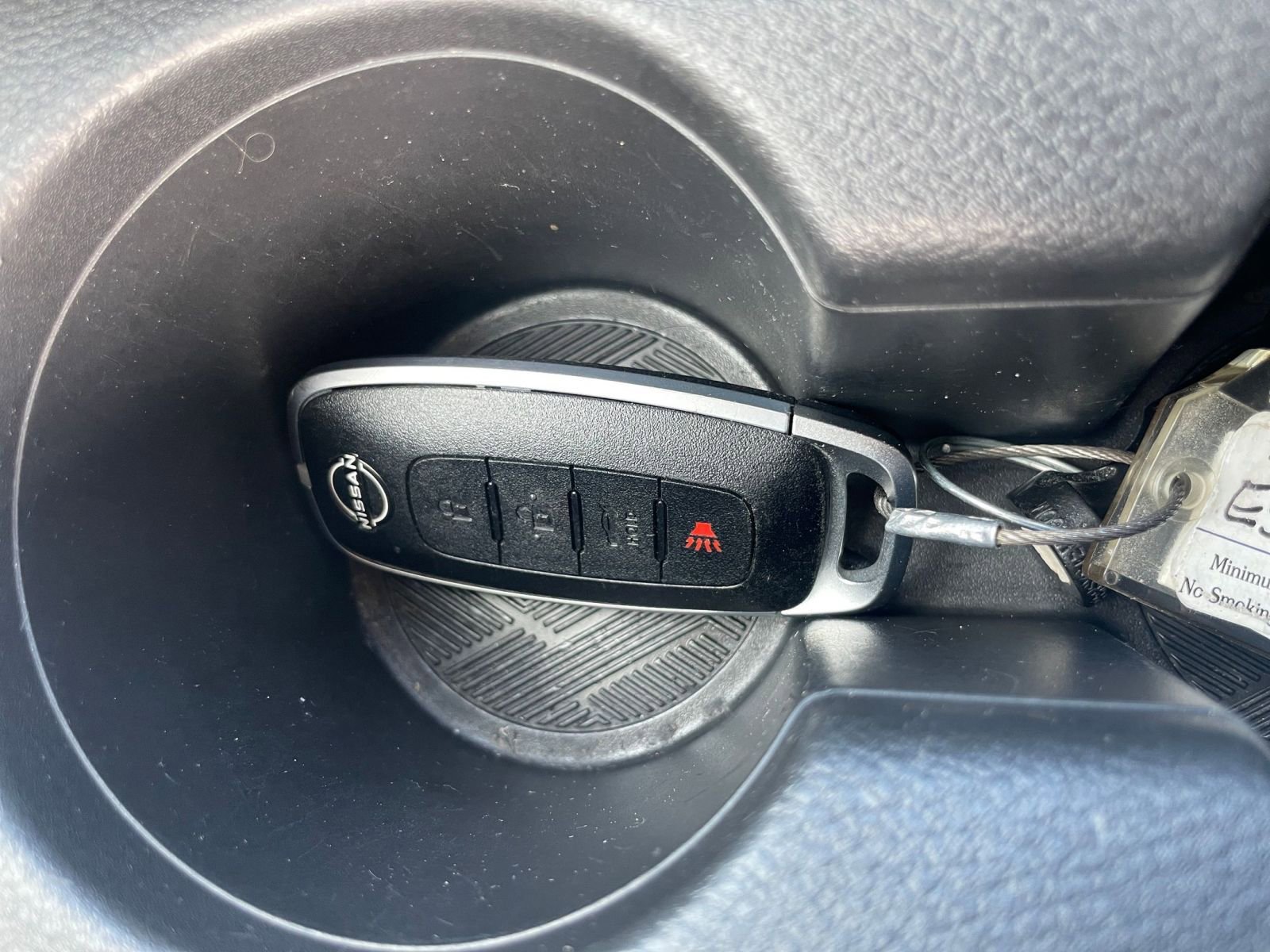Used 2025 Nissan Versa SV FWD image 20
