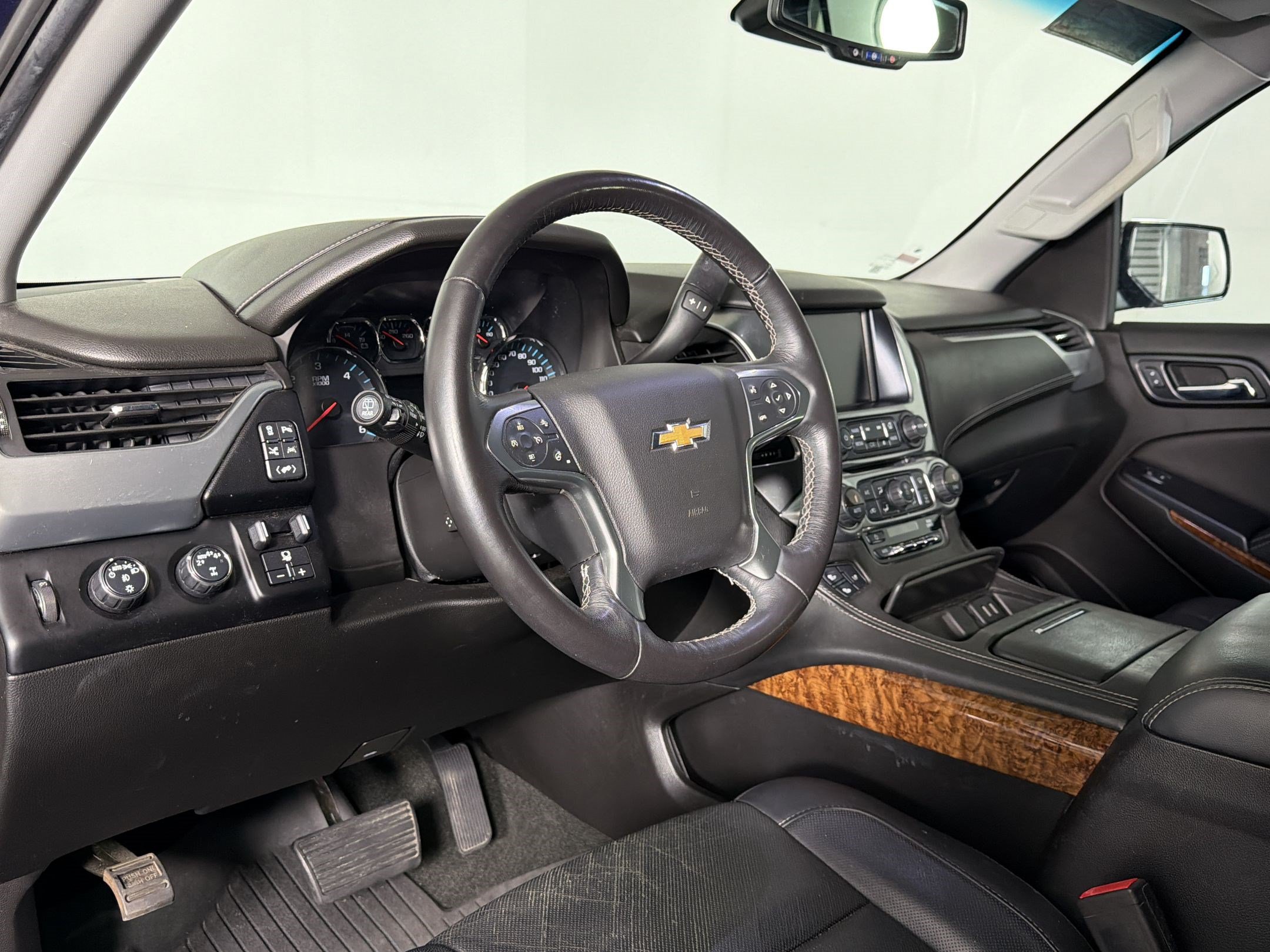 Used 2018 Chevrolet Tahoe Premier w/ Max Trailering Package AWD/4WD image 3