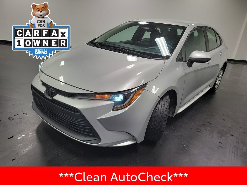 Used 2024 Toyota Corolla LE FWD image 4