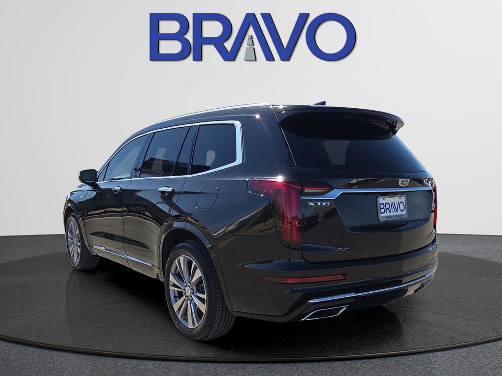 Used 2023 Cadillac XT6 Premium Luxury FWD image 5