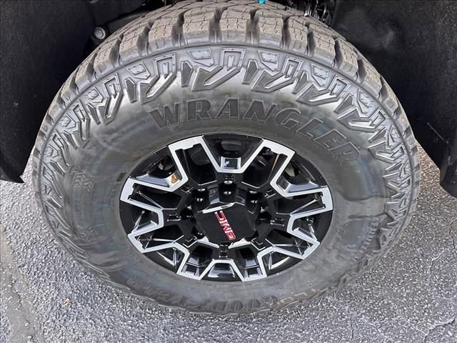 New 2026 GMC Sierra 2500 AT4X image 14