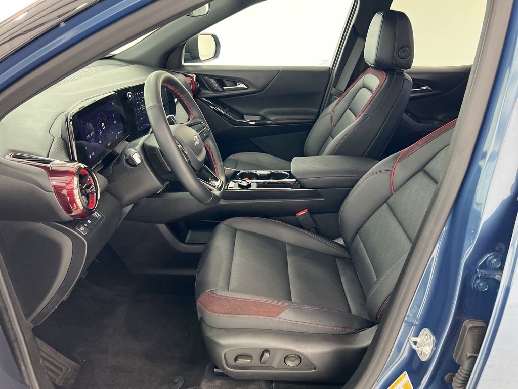 Used 2025 Chevrolet Equinox RS FWD image 18