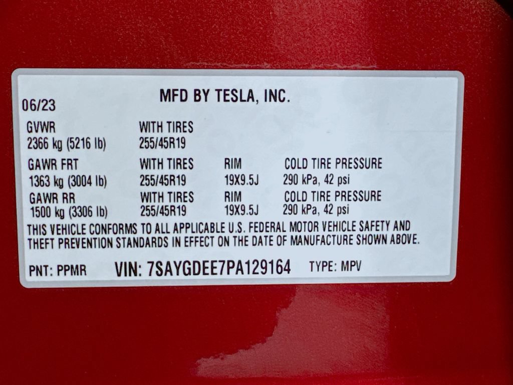 Used 2023 Tesla Model Y Long Range AWD/4WD image 23