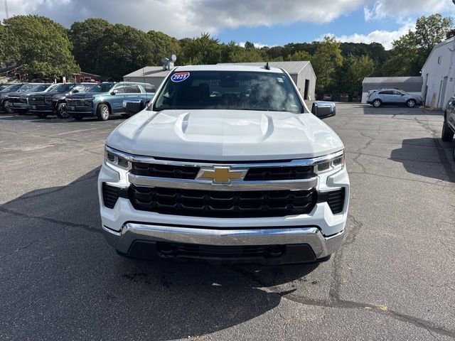 Used 2025 Chevrolet Silverado 1500 LT image 3