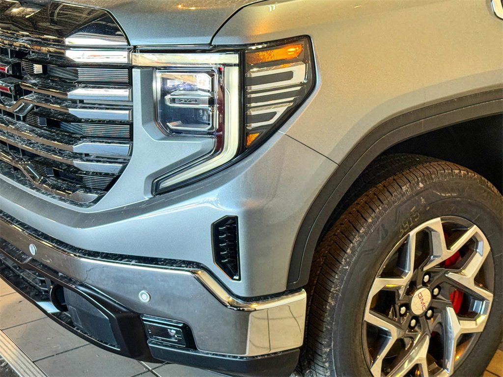 New 2026 GMC Sierra 1500 SLT w/ SLT Premium Plus Package image 12