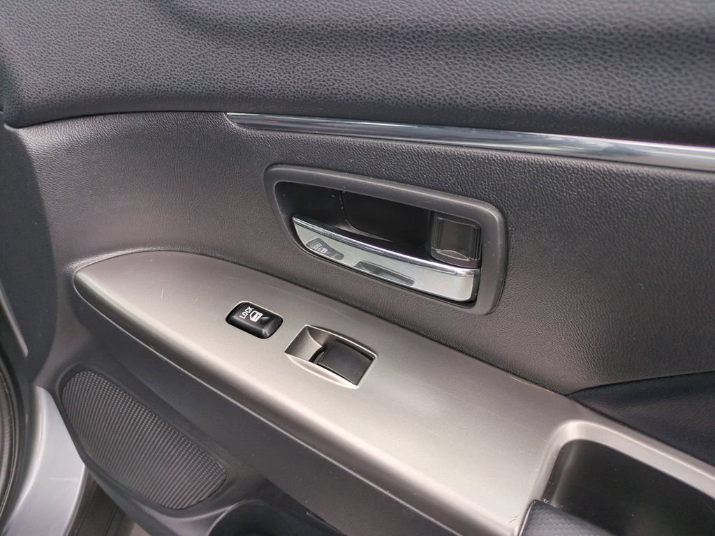Used 2025 Mitsubishi Outlander Sport SE AWD/4WD image 32