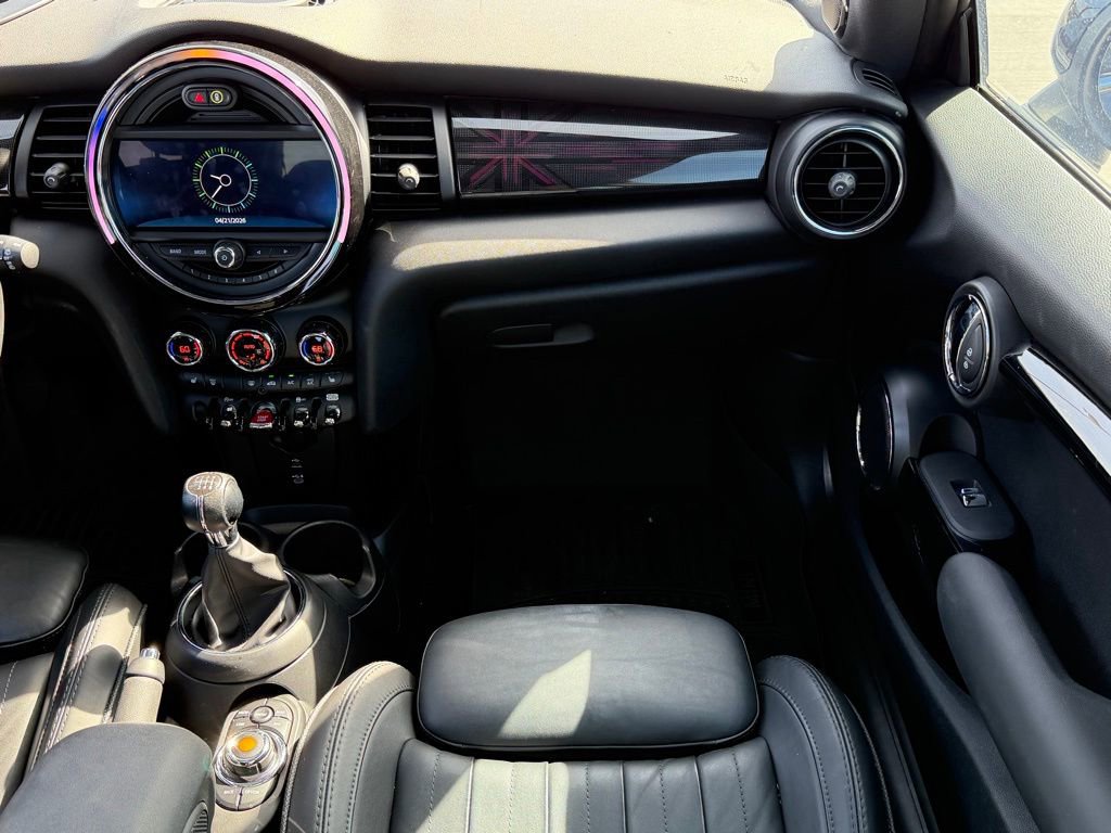 Used 2021 MINI Cooper S image 10