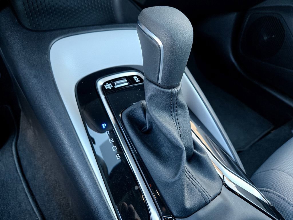 Certified 2025 Toyota Corolla SE image 21