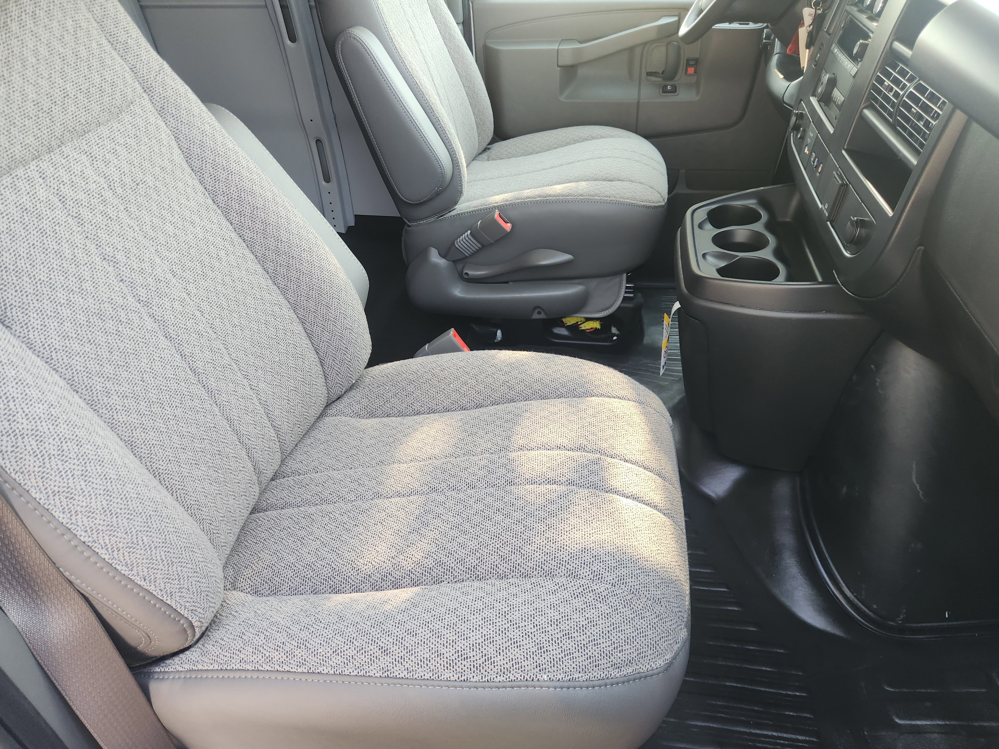 New 2025 Chevrolet Express 2500 w/ Safety Package image 17