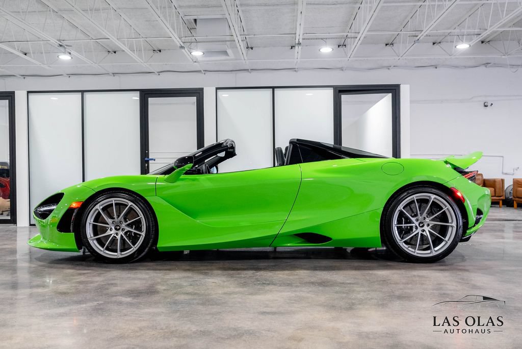 Used 2026 McLaren 750S Spider RWD image 81