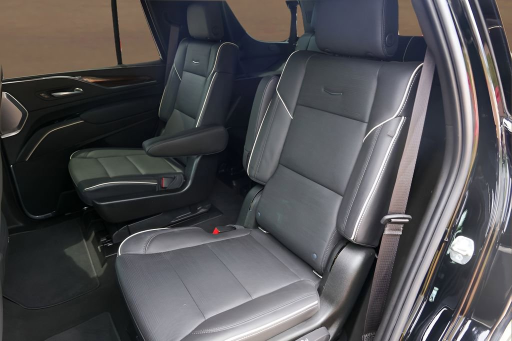 Used 2021 Cadillac Escalade Premium Luxury w/ Driver Assist Tech Package AWD/4WD image 26