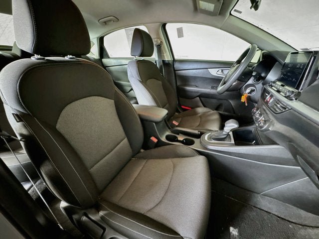 Certified 2023 Kia Forte LXS w/ LXS Technology Package FWD image 24