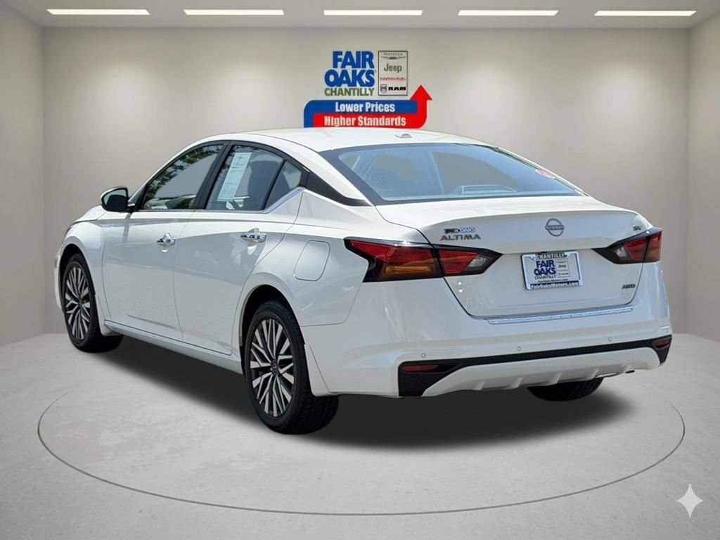 Used 2023 Nissan Altima 2.5 SV AWD/4WD image 10