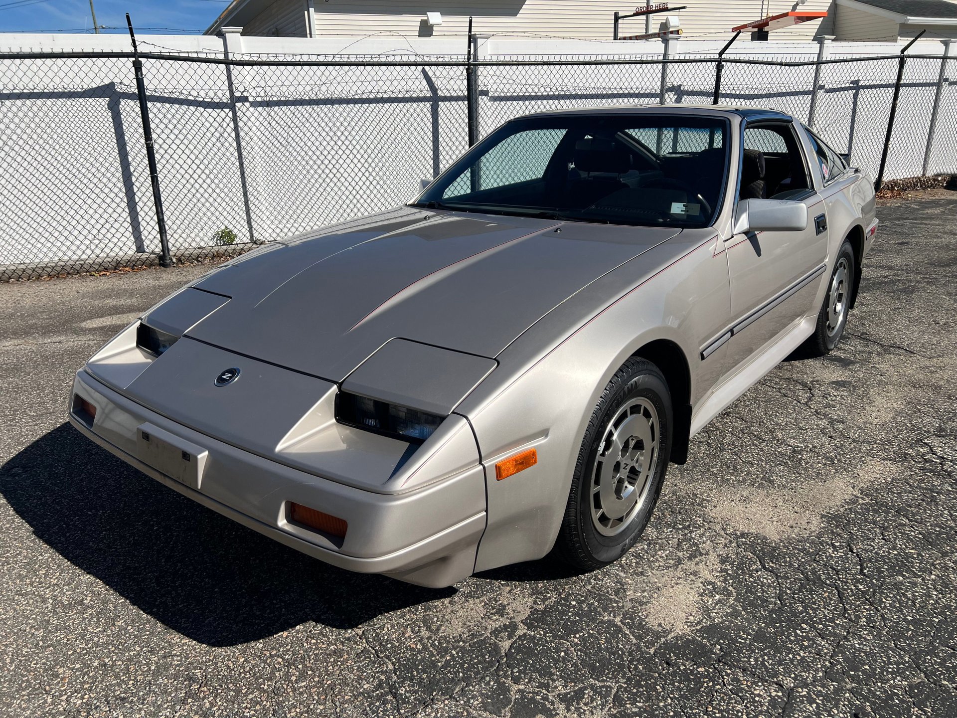 Used 1986 Nissan 300ZX Hatchback image 2