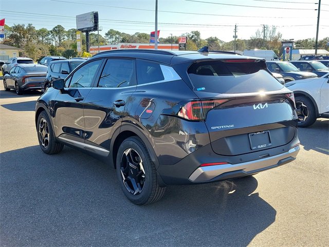 New 2026 Kia Sportage EX image 4