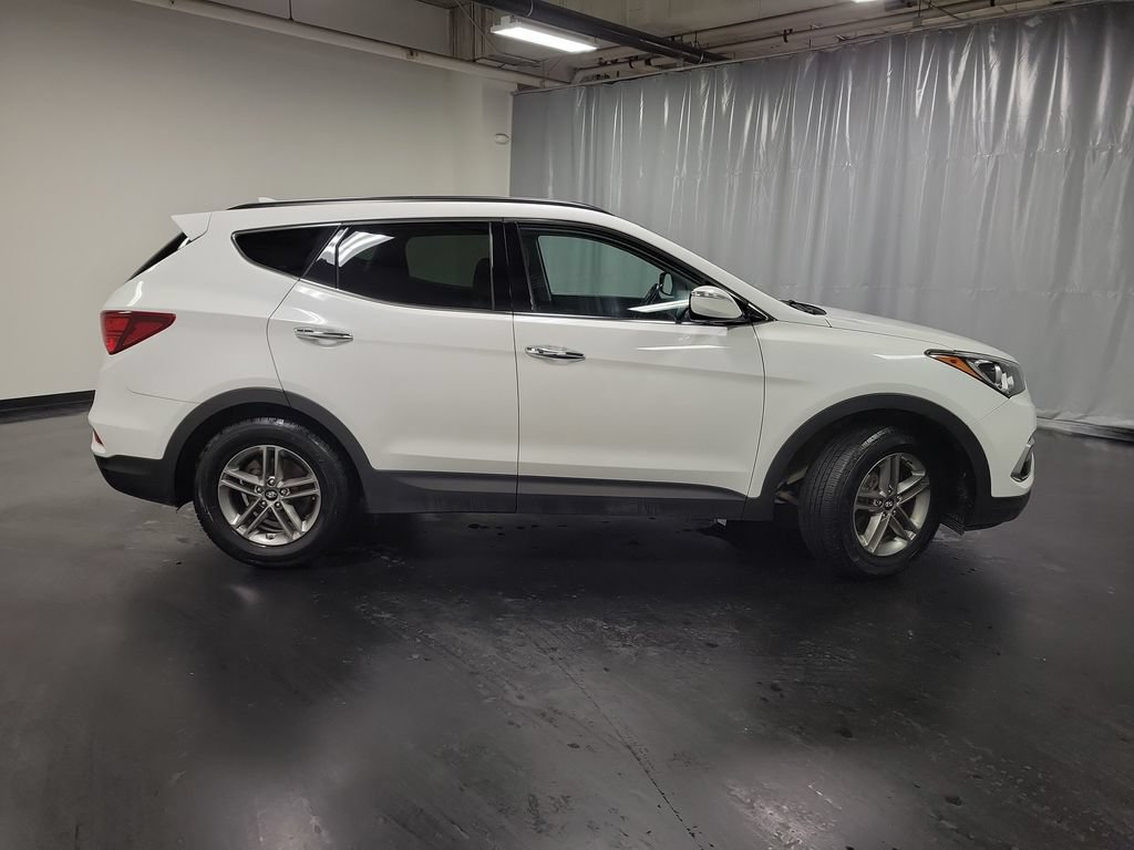 Used 2017 Hyundai Santa Fe Sport w/ 2.4L Tech Package 04 AWD/4WD image 10