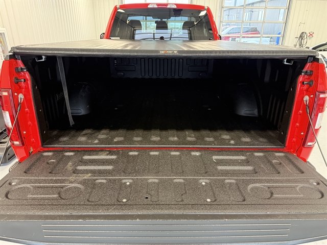 Used 2019 Ford F150 XLT image 14