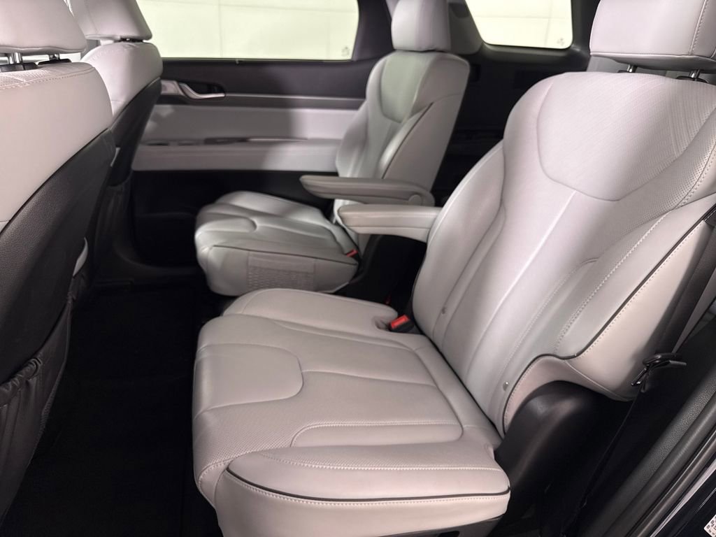 Used 2024 Hyundai Palisade SEL w/ Premium Package FWD image 15