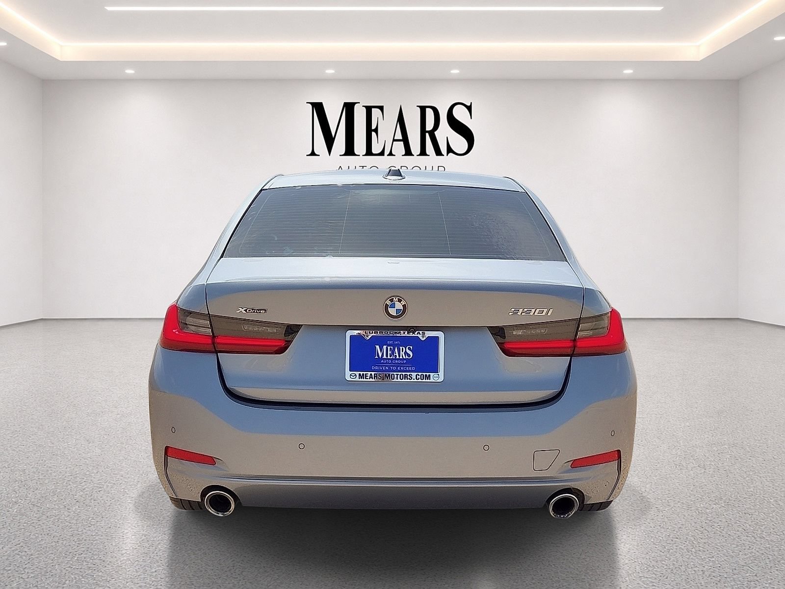 Used 2023 BMW 330i xDrive Sedan w/ Premium Package AWD/4WD image 4