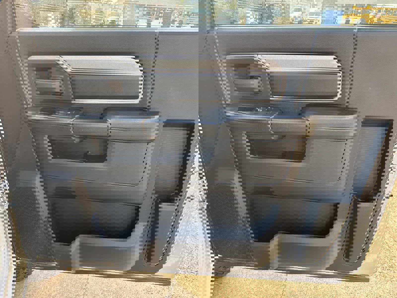 Used 2024 RAM 3500 Tradesman w/ Chrome Appearance Group image 21