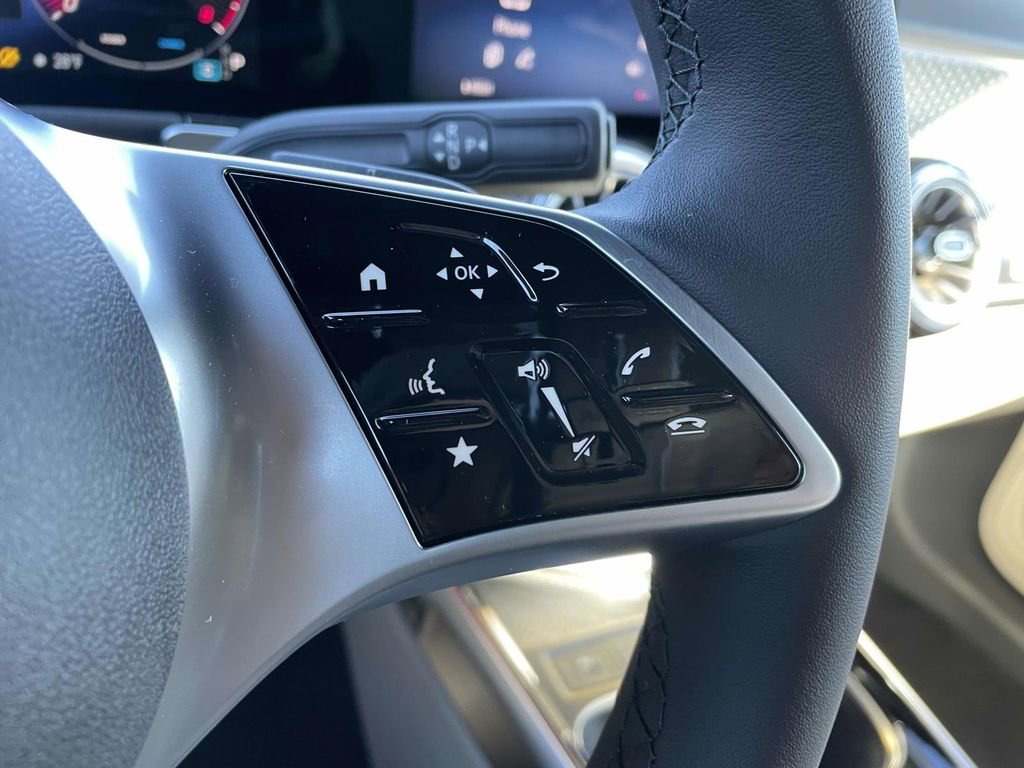 Certified 2025 Mercedes-Benz GLB 250 image 21