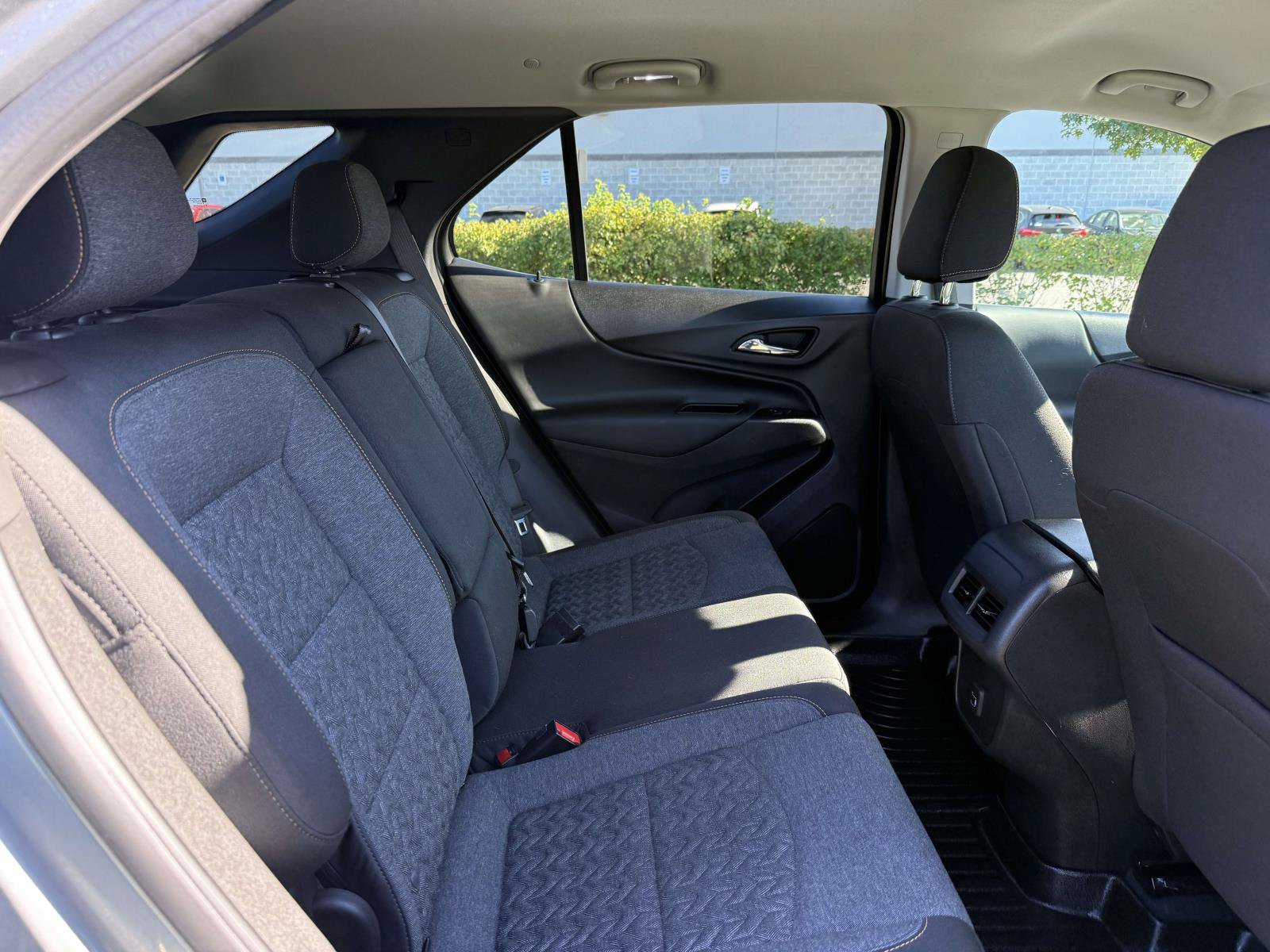Used 2023 Chevrolet Equinox LT AWD/4WD image 16