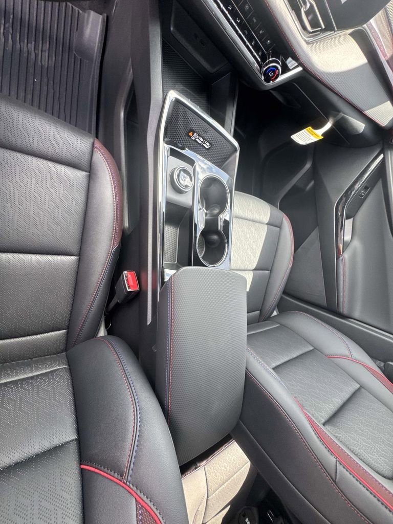 New 2026 Chevrolet Equinox RS w/ Convenience Package III FWD image 24