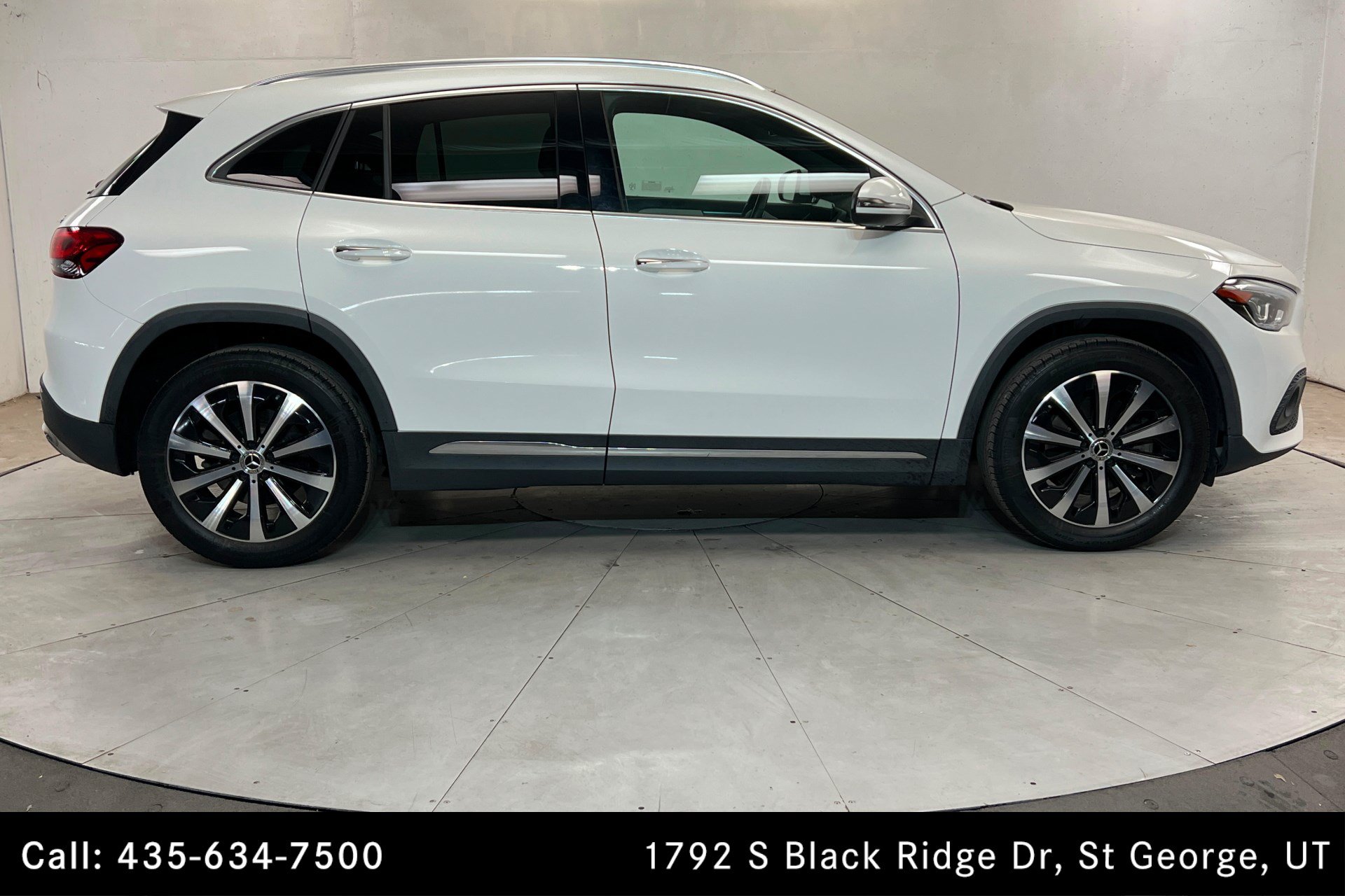 Certified 2022 Mercedes-Benz GLA 250 4MATIC w/ Premium Package Lite image 6