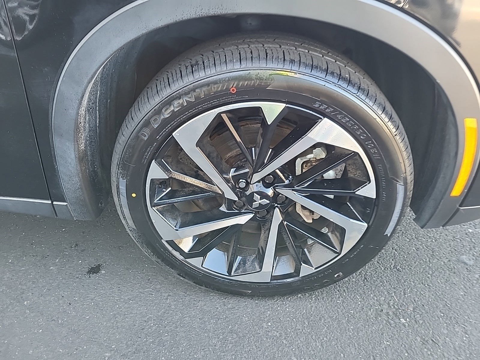 Used 2023 Mitsubishi Outlander SE Black Edition image 6