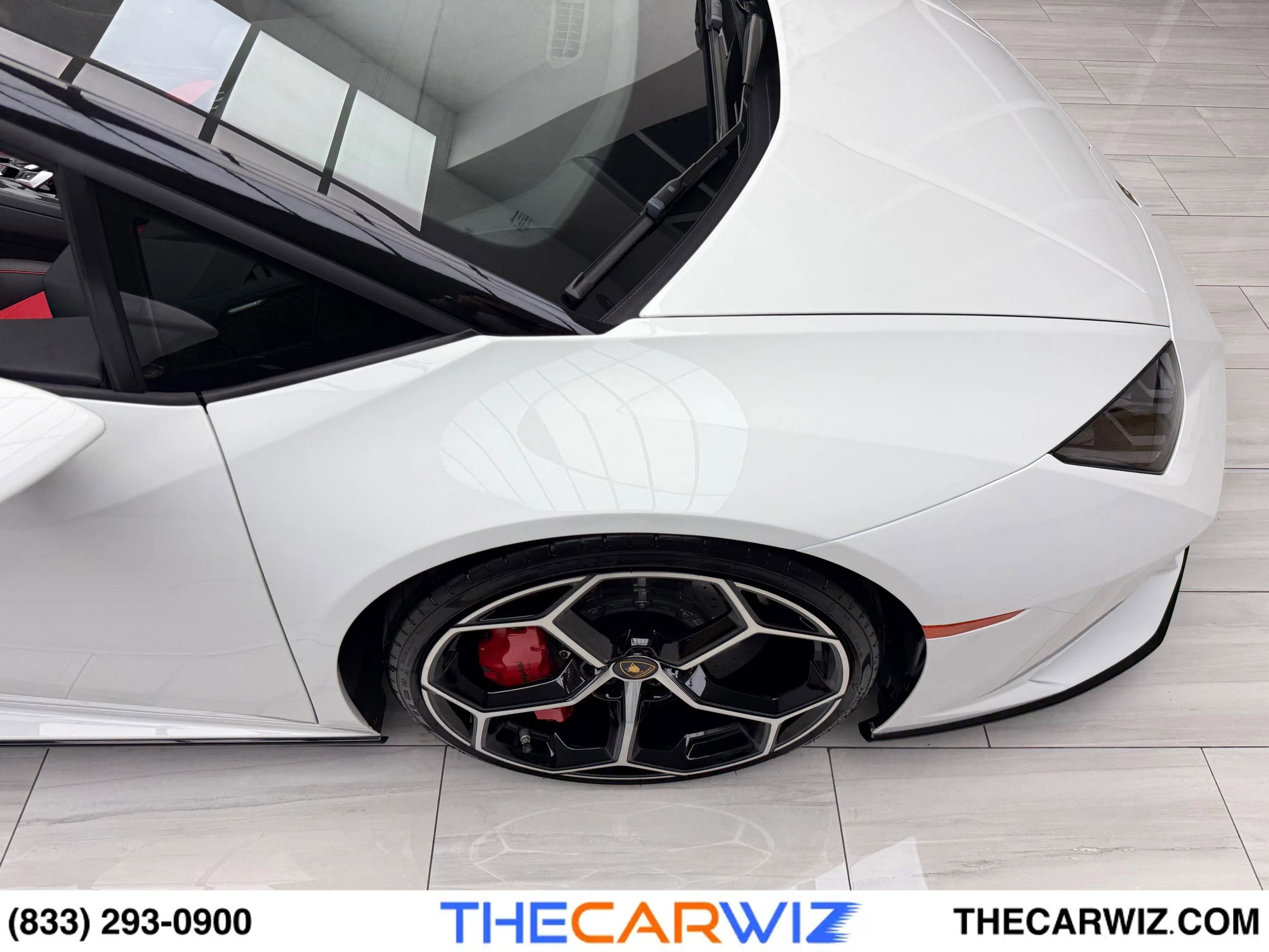 Used 2020 Lamborghini Huracan EVO image 36