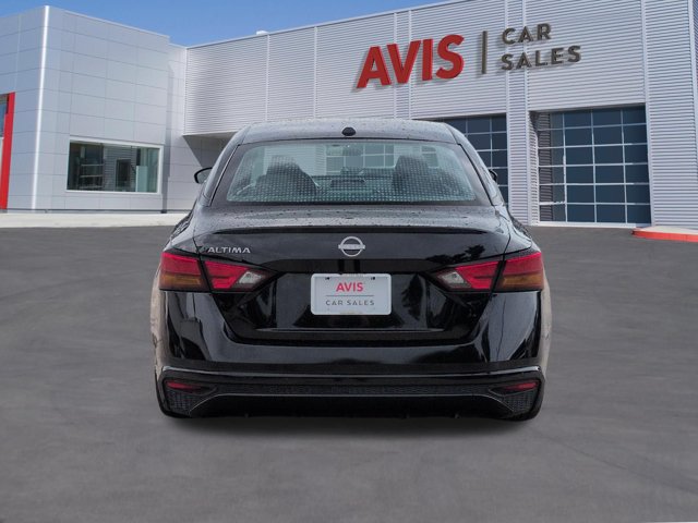 Used 2025 Nissan Altima 2.5 SV FWD image 7
