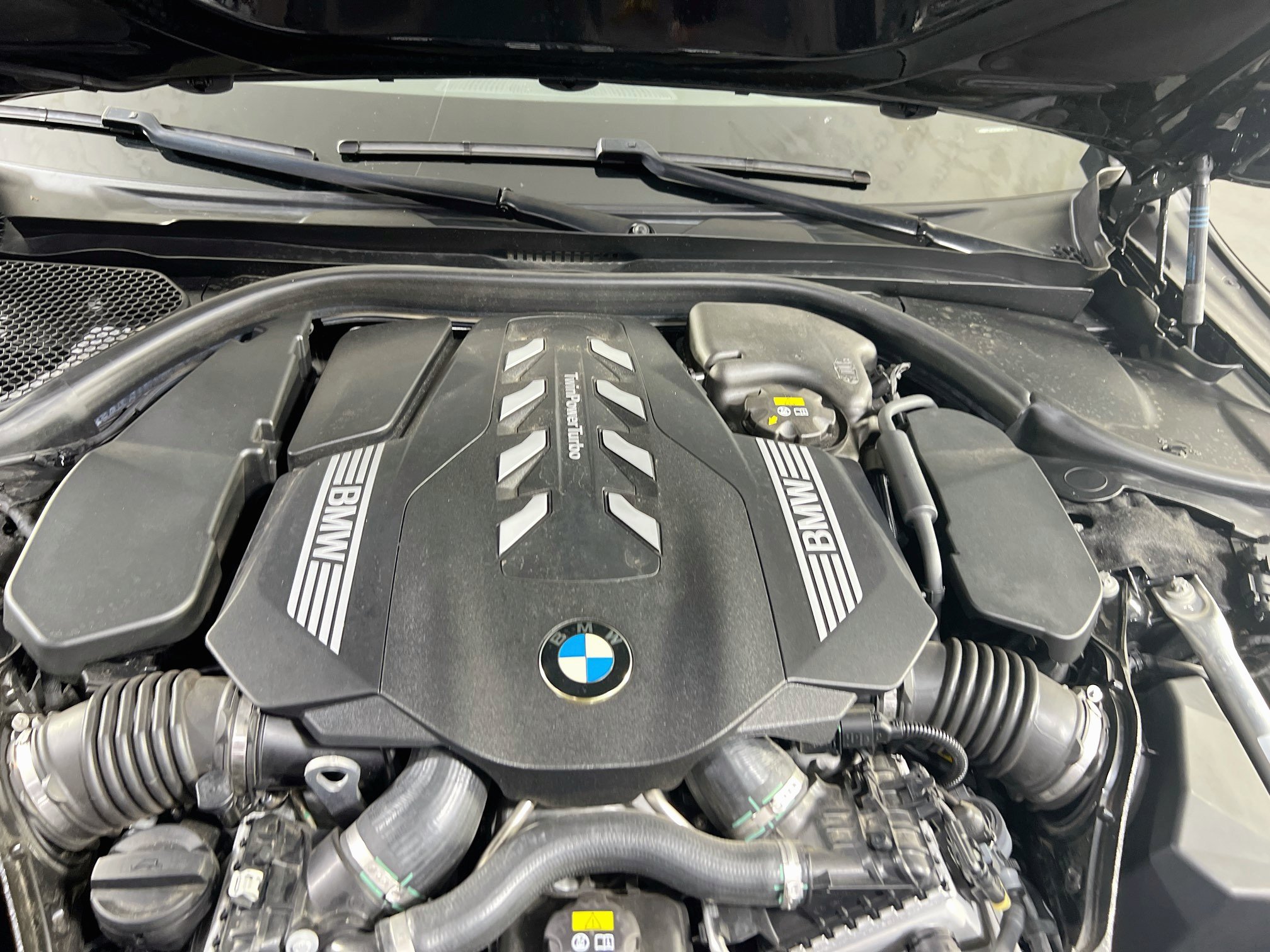 Used 2022 BMW 750i xDrive w/ Executive Package AWD/4WD image 32